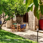Villa Aloni