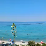 Joanna\'S Seaside Villa