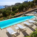 Roots Suites In Crete