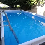 Niki\'S House