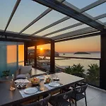 Peristeres Luxury Apartment Next To The Sea - By Apokoras Villas