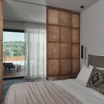 Aqua Bay Suites
