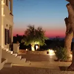 Tzanetos Seaside