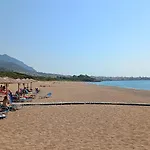 Tzanetos Seaside