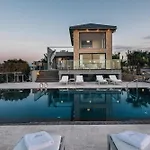 Villa Shell