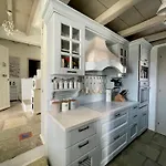 Villa Helios On Golden Beach