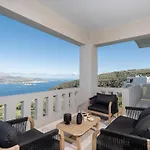 Villa Kelaidis