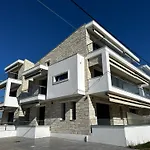 White Pearl Apartments
