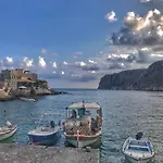 Pezula Mani