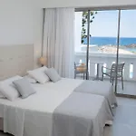 Maritimo Beach Hotel