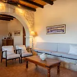 Anemole Traditional Cretan Villa