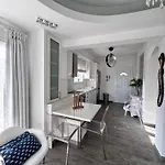 Dedis Apartment\'S
