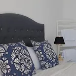 CELEBRITY Hotel