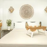 Meltemi Luxury Apartments