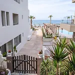 Chrispa\'S Seaside House