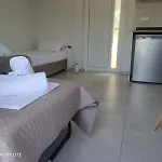 Yannis Apartments