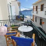 Alexis Studios And Apartments