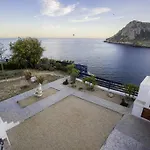 Villa Elias