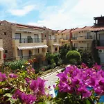 Pelli Hotel