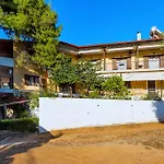 Xenios Loutra Village Karnagio