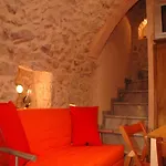 Stoneapartments, Γ Κωσταλοσ Και Σια Οε