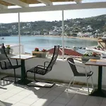 Adonis Guesthouse