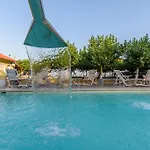 Camping Valti Houses