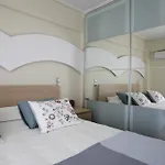 Elegant Flat In Athenian Riviera