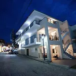 Kentrikon Suites