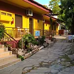 Villa Maria Apartments