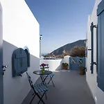 Semeli Cave House