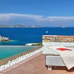 Eirini Luxury Hotel Villas