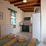 Kleoni Club Hotel Apartments