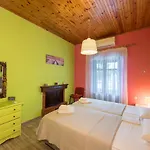 Helena Apartments & Villas