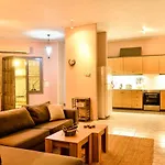 Villa Dolphin