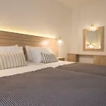 Porfyris Studios And Apartments