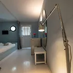 Kymothoi Rooms & Pool Bar