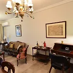 Queens Bed&Rest Luxury Apartment