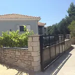 Villa Nadia