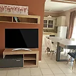 Mojo Modern Apartment