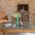 Elois Suites