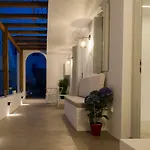 L\'Arco Milos Suite