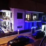 Bebas Apartments Nea Karvali