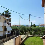 Greca Mare-Traditional Greek Boutique Apt.