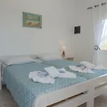 Maro Suites
