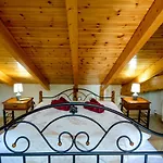 Simona\'S Loft