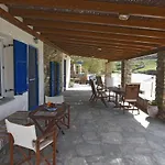The Stone Beach House In The Area Of Kampi, Koundouros