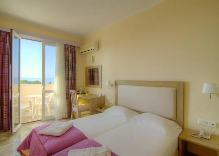 Solimar Dias Hotel