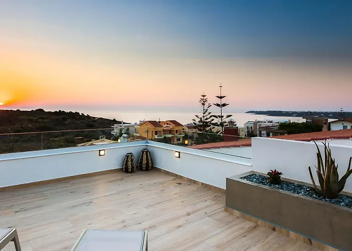 Villa Amelia I Free 9 Seater Mini Van & Pool