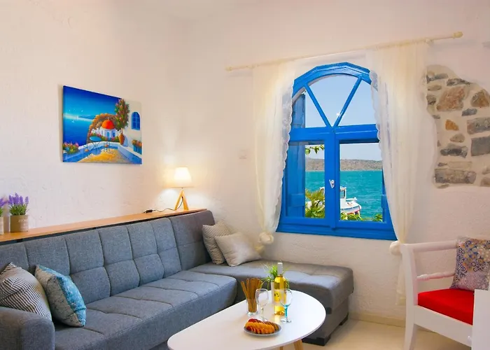 Eleftheria Sea Side Traditional House